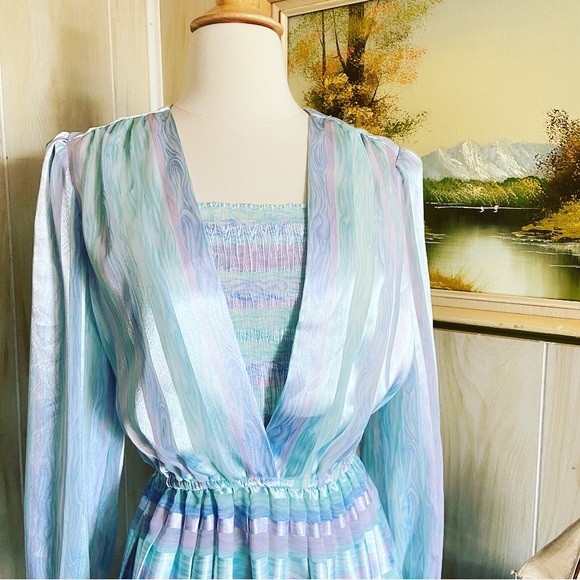 1970’s Pastel Mermaid Dress - Picture 3 of 7
